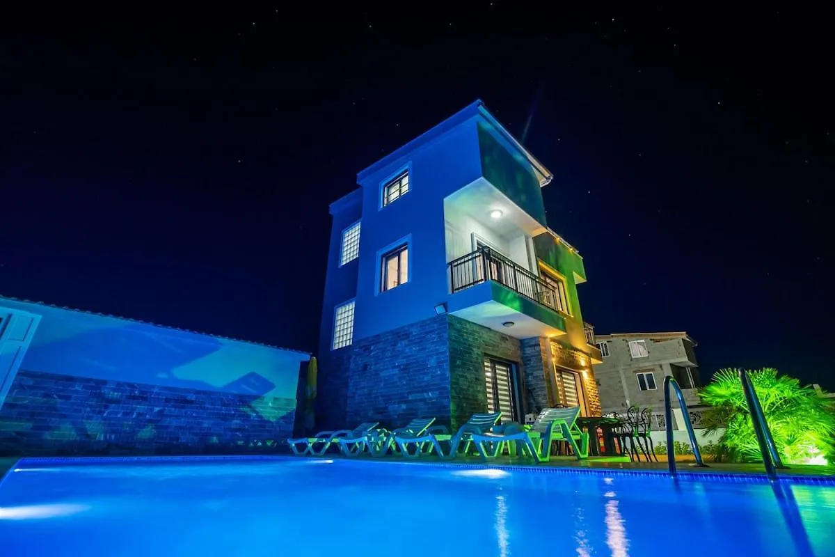 Villa With Pool In The Unique Nature Of Mordogan Karaburun   Karaburun (Izmir)