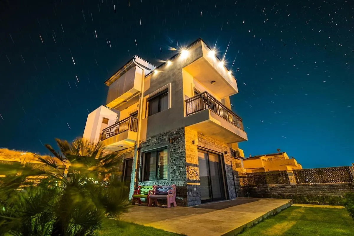 Villa With Pool In The Unique Nature Of Mordogan Karaburun